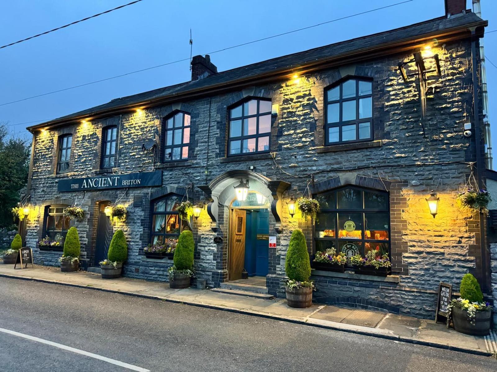 The Ancient Briton Hotel Pen-y-cae  Exterior photo
